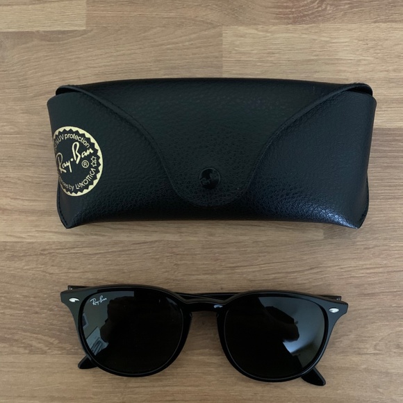 Ray Ban Sunglasses - Picture 2 of 8